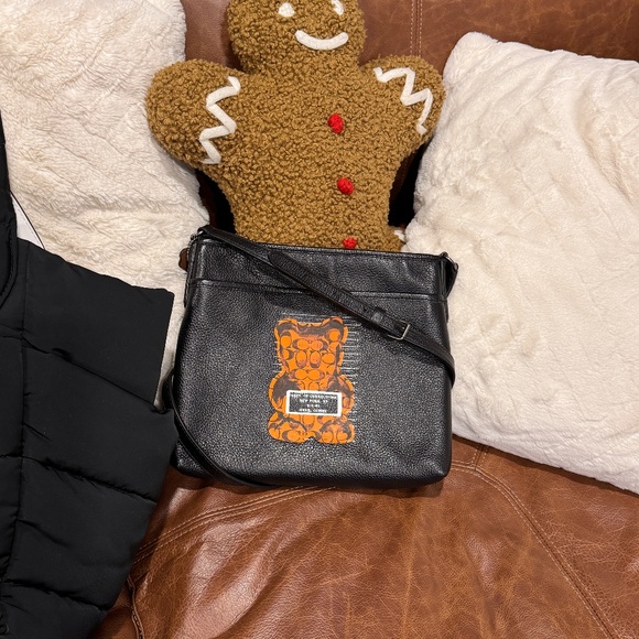 Coach File Crossbody in Black Leather with Vandal Gummy Bear Delinquent Like New - Picture 2 of 7